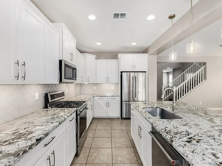 1527 W Windhaven Ave — Photo 13