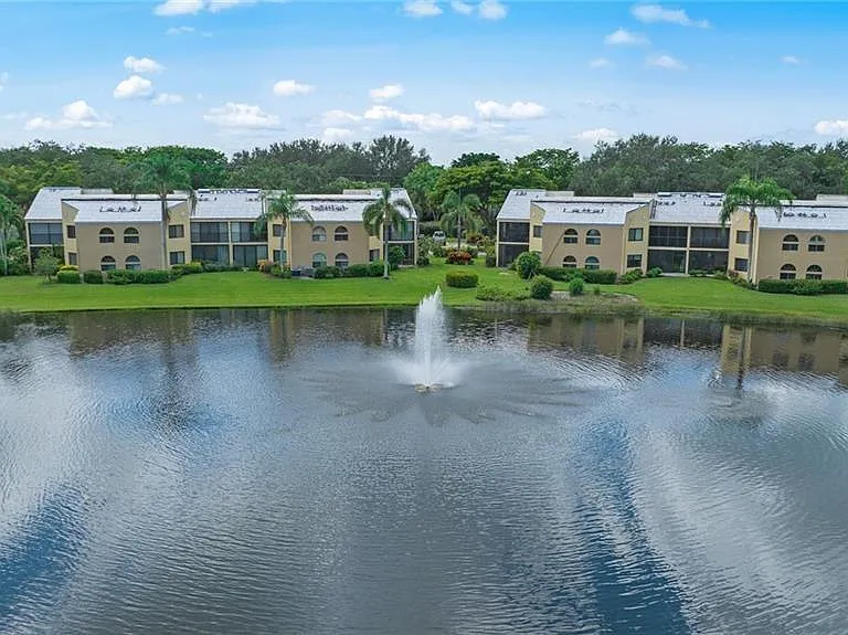 577 Beachwalk Cir #R-202 — Photo 26