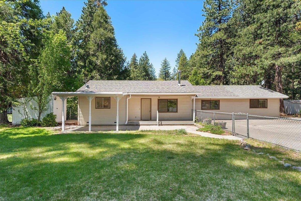 1319 W Scenic Dr, Mount Shasta, CA 96067 Zillow