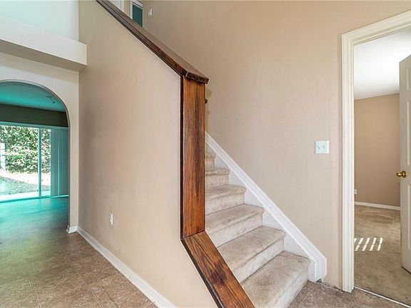 3rd image of 1532 Sterns Dr
