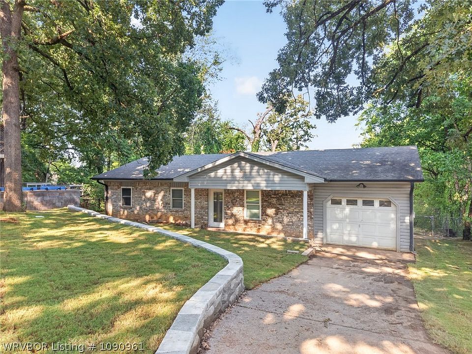 1st image of 610 Alta Vista Ave