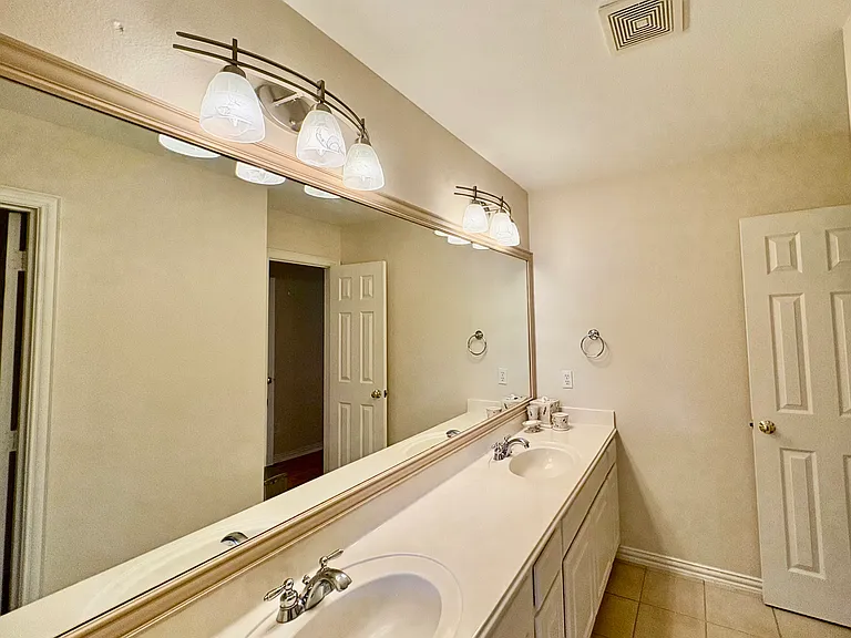 2720 Millwood Dr — Photo 14