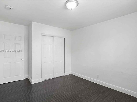 4th image of 37 SW 14th St #19