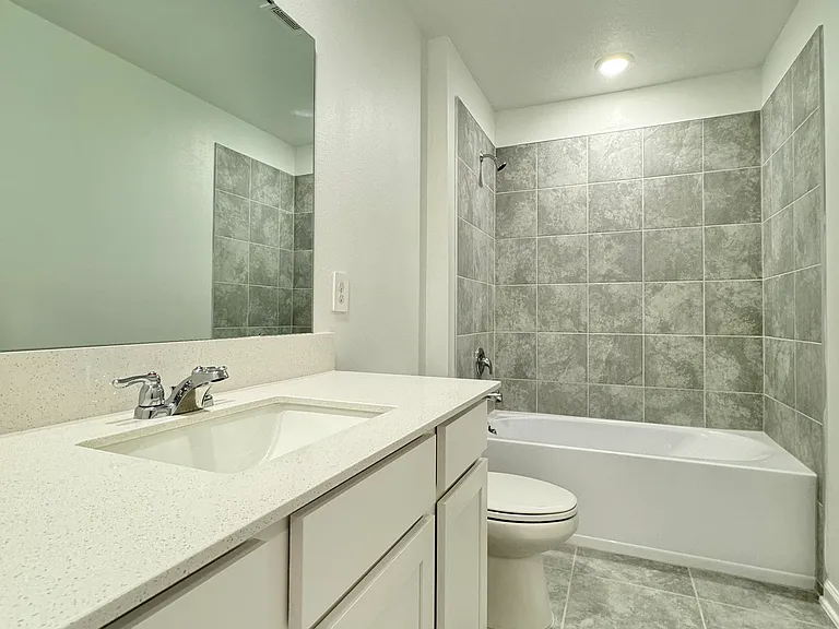 553 Reggie Rd — Photo 38