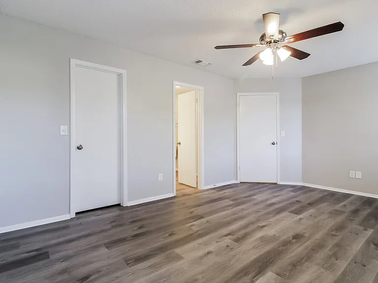 472 Amethyst Way — Photo 10