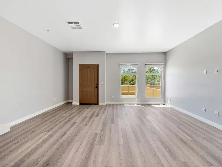 15447 Pomona Rincon Rd — Photo 5