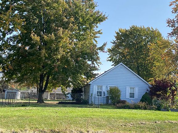 5th image of 825 Wadhams Rd