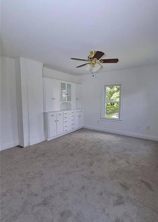 1st image of 16 Abbott Ave