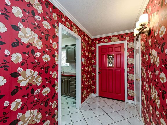 3rd image of 181 W Dovewood Ln