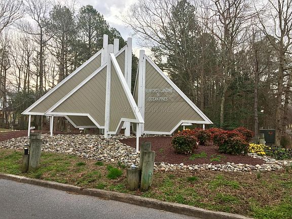 4th image of 1220 Carrollton Ln