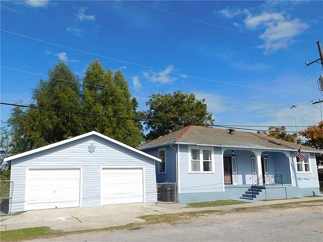 1st image of 2805 N Roman St