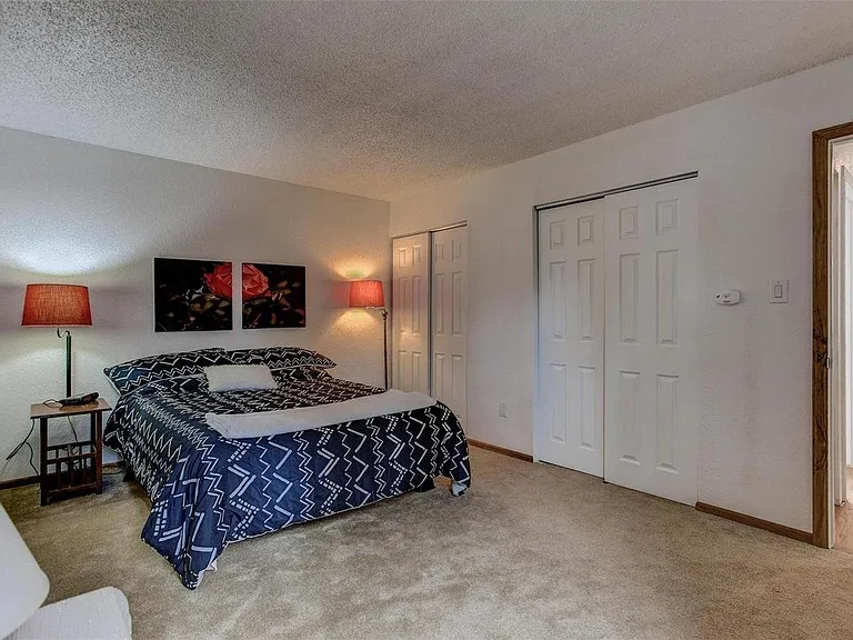 11761 Lincoln St — Photo 18