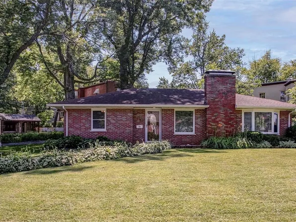 215 Mascoutah Ave, Belleville, IL 62220