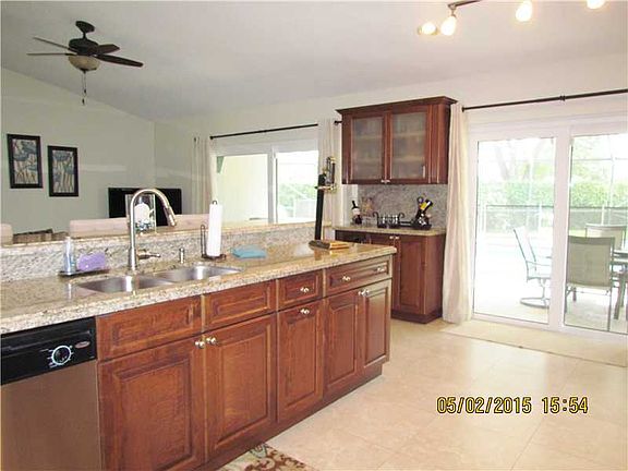 5th image of 6090 NW 46th Mnr