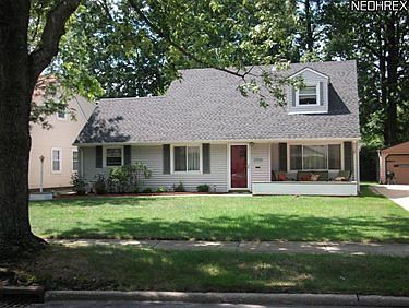 1st image of 25510 Chatworth Dr