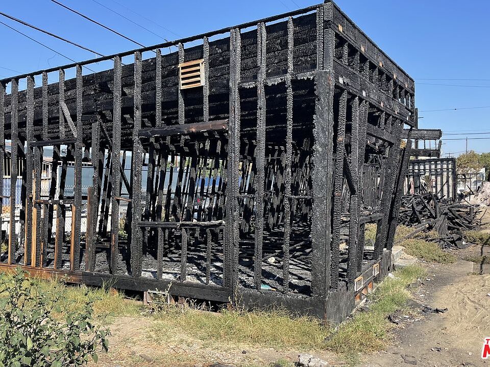 1st image of 1745 W 64th St