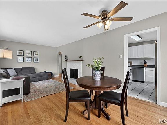5th image of 841 Diversey Dr