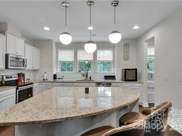 1256 Madison Towns Ln, Charlotte, NC 28209