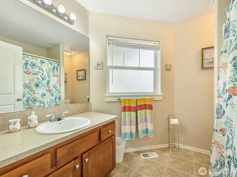 4th image of 316 7th Street SW #13