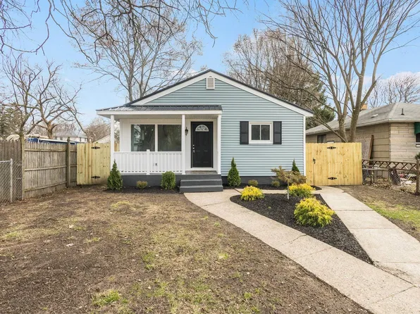 1714 N Brookfield St, South Bend, IN 46628