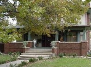 406 SW Cross St, Mt Sterling, IL 62353