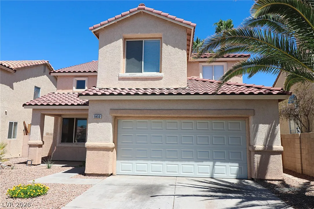 3 bed, 2.5 bath, 1849 sqft, $2,400 — Photo 1