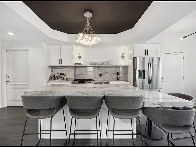 444 W Belmont Ave #6A — Photo 4