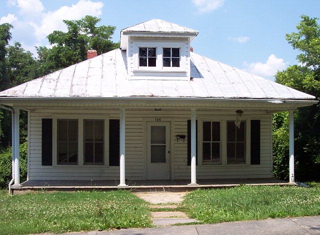 1st image of 106 Askin St