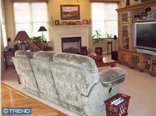 34 Meredith Dr, Holland, PA 18966