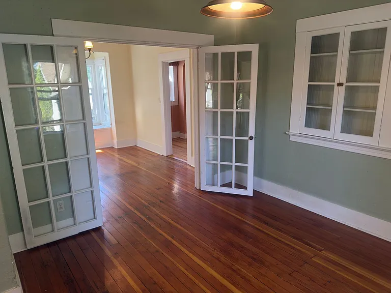 4853 NE 6th Ave — Photo 9