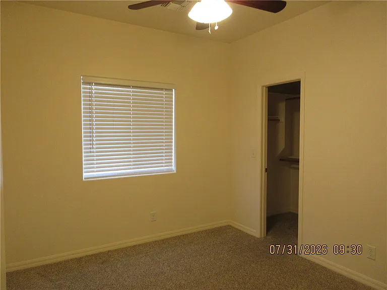 3658 N Irving St — Photo 7