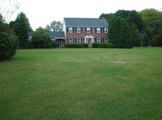 10 Windey Way Ln, Doylestown, PA 18901