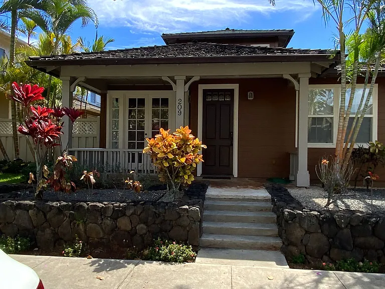 520 Lunalilo Home Rd #CW209 — Photo 1