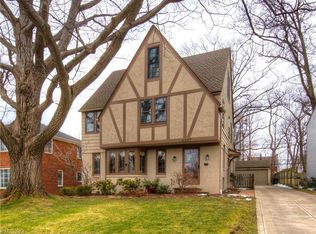 2387 Loyola Rd, University Heights, OH 44118