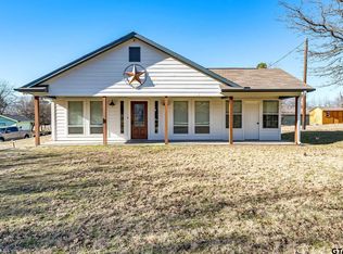304 Alamosa Ln, Holly Lake Ranch, TX 75765
