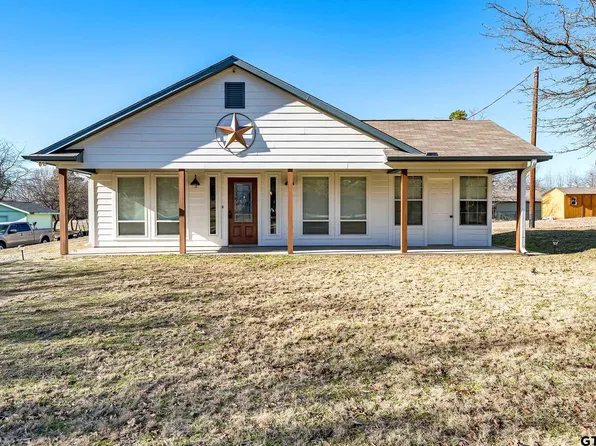 304 Alamosa Ln, Holly Lake Ranch, TX 75765