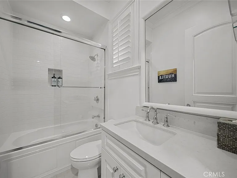 4917 Edgerton Ave — Photo 31