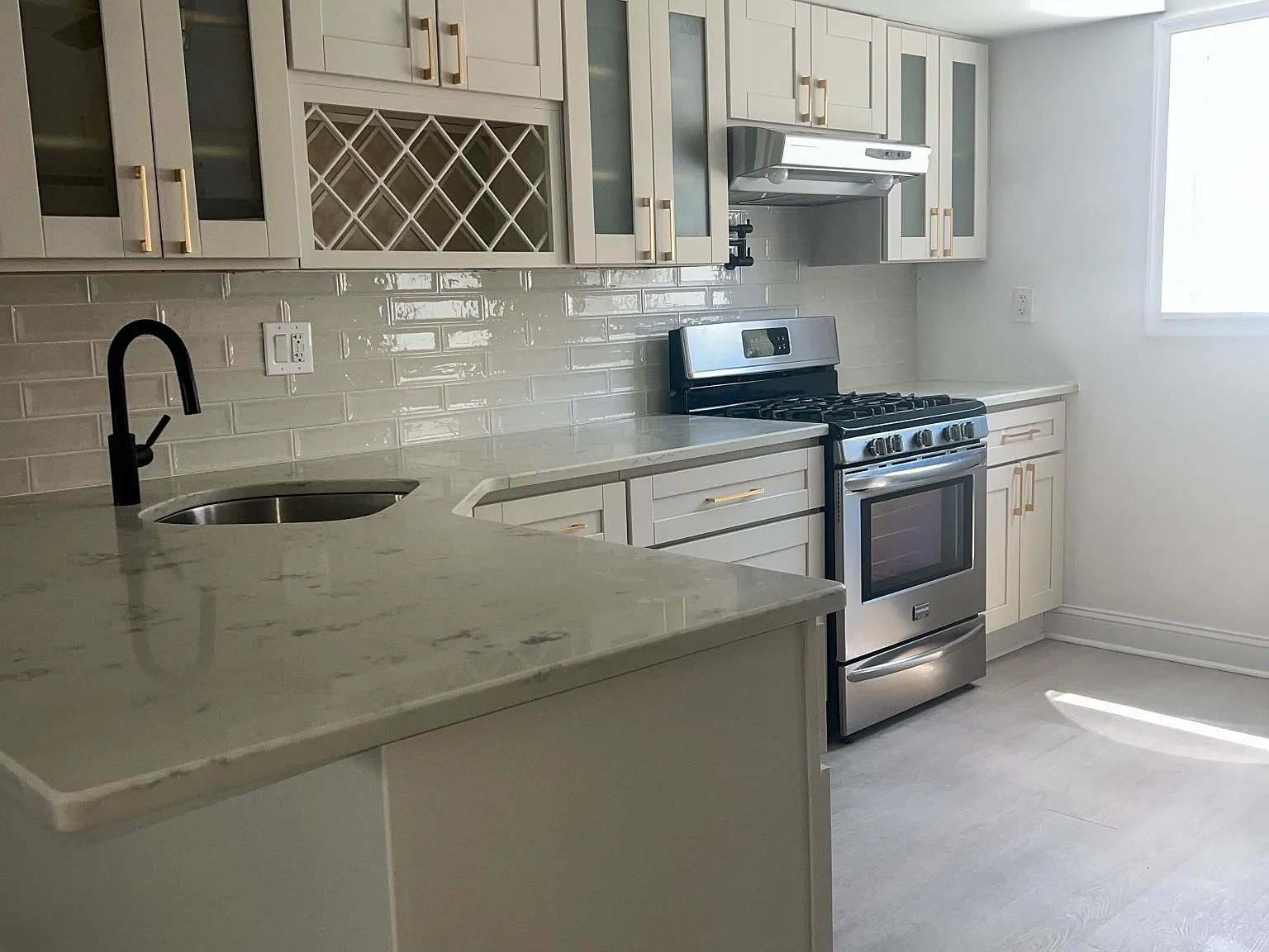 2 bed, 1204 sqft, $2,000 — Photo 2