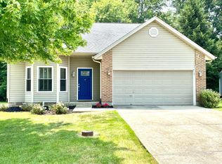 2111 Miles Woods Dr, Cincinnati, OH 45231