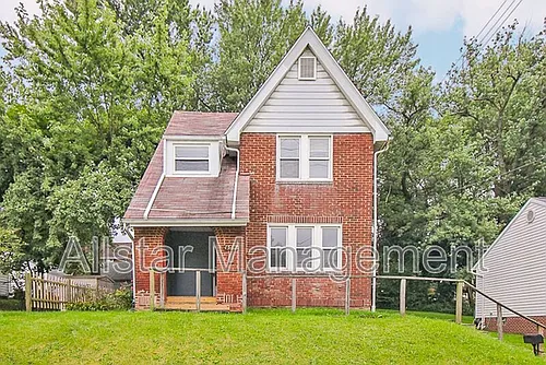 1562 Huguelet St Photo 1