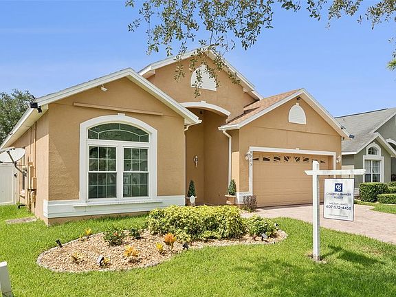 2nd image of 8915 Victoria Isle Pl