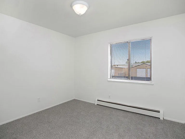 Brookside Apartments — Photo 27
