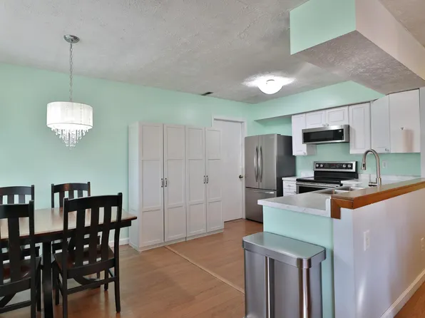 6998 Wind River Dr, Reynoldsburg, OH 43068