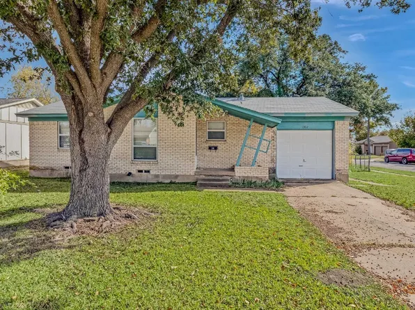 1302 Summit St, Mesquite, TX 75149