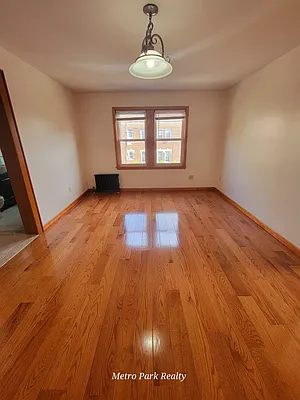 Rented by Metro Park Realty Inc | media 4