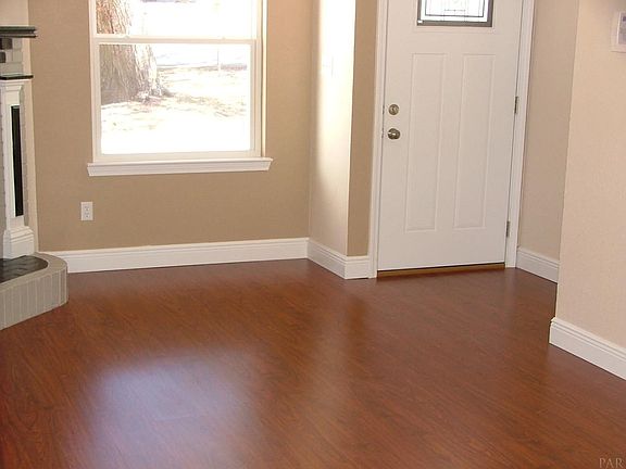 3rd image of 4555 Independence Ave