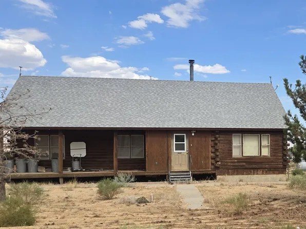 763 Indian Springs Dr, Lone Pine, CA 93545