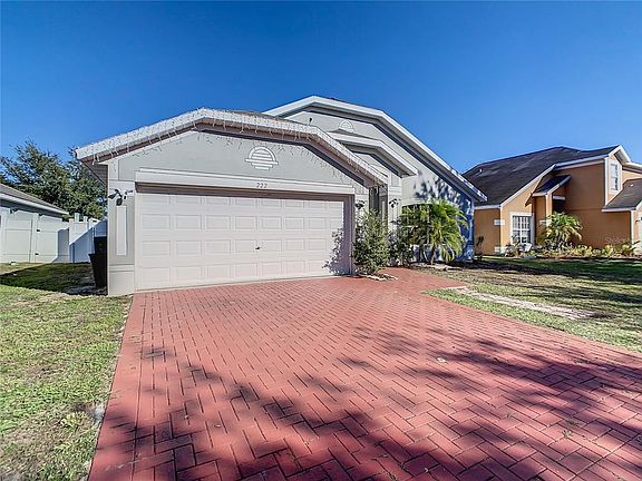 3rd image of 222 Remington Pl