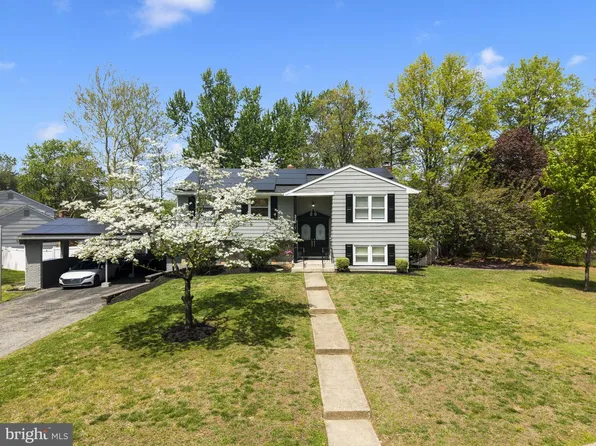 310 Susan Dr, Cinnaminson, NJ 08077