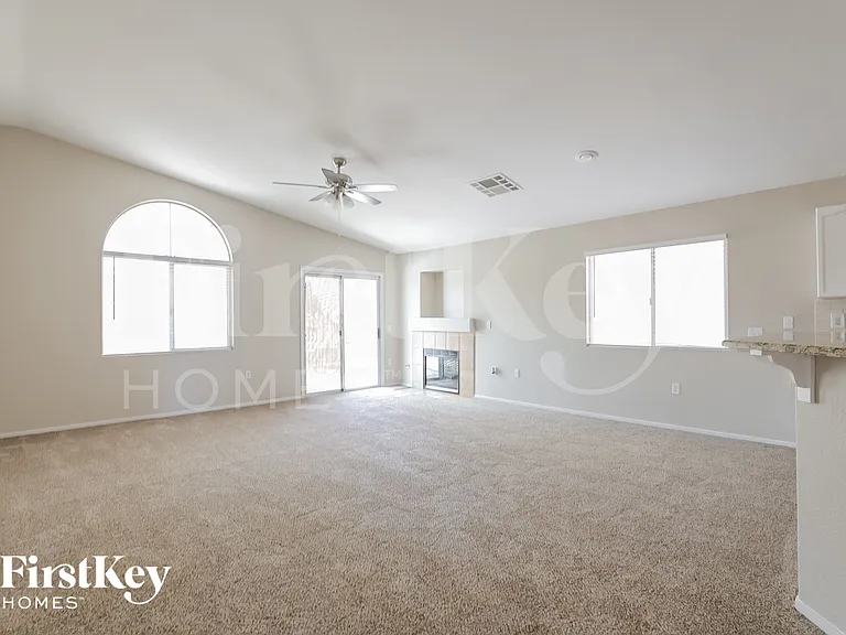 216 Nautical St — Photo 3